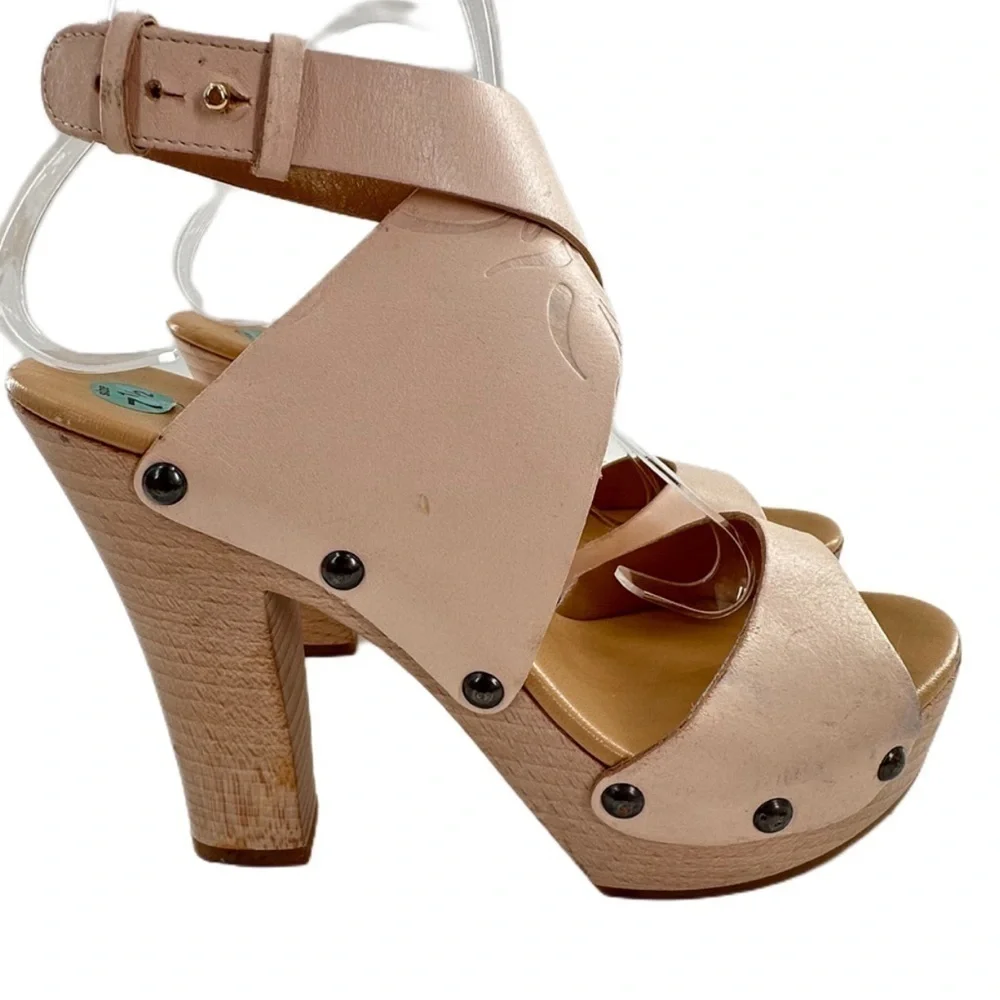 Sergio Rossi heels size 7.5 bone light pink Italian leather wooden platforms